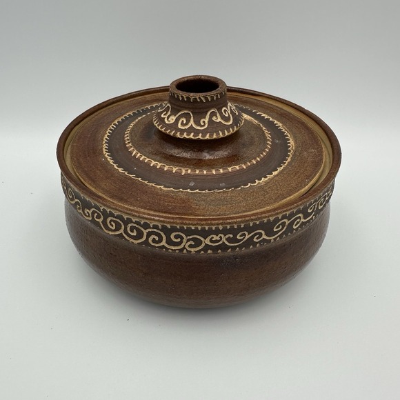 The Unbranded Brand Other - Vintage Hand Crafted Tagine Tajine Clay Cooking Pot With Lid Signed